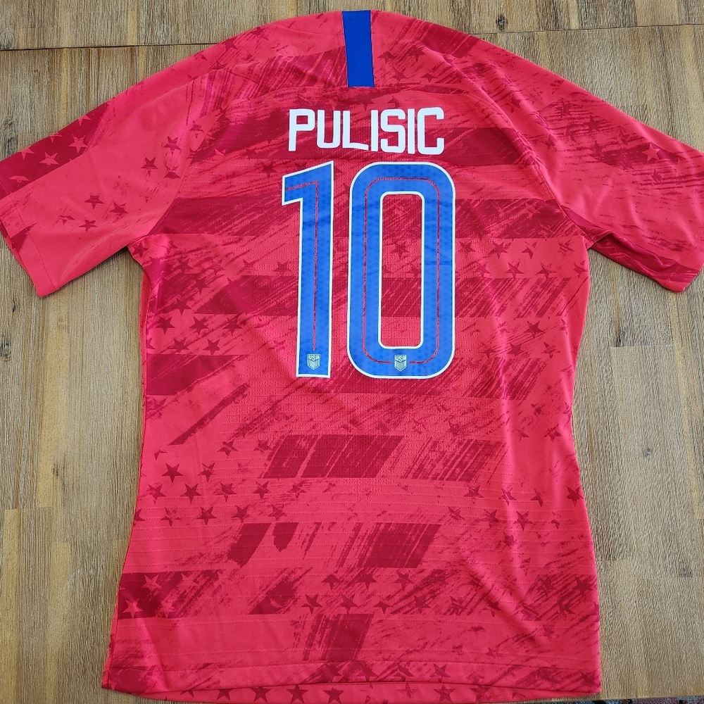 USMNT Christian Pulisic Red Nike USA Soccer Jersey Size Large